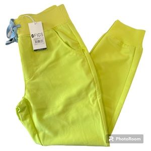 BRAND NEW Fig scrub pant size S